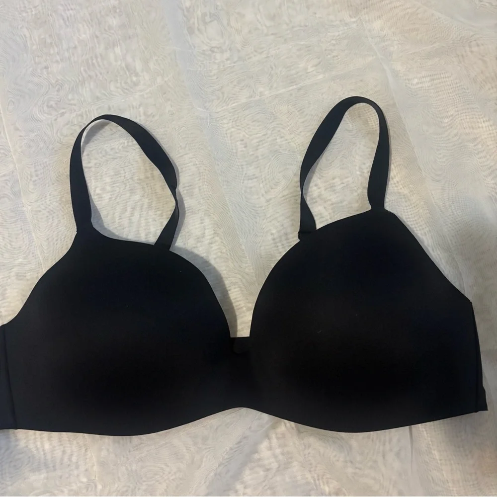Uniqlo Wireless Bra 38/40 B/C - Picture 1 of 7